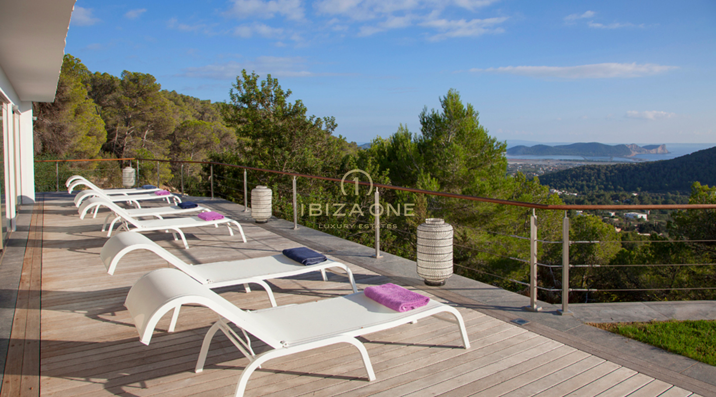 Moderne luxe villa met gastenverblijf te koop en te huur, Ibiza