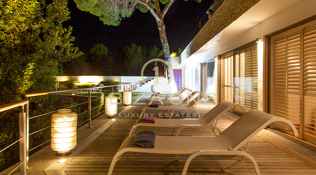Moderne luxe villa met gastenverblijf te koop en te huur, Ibiza