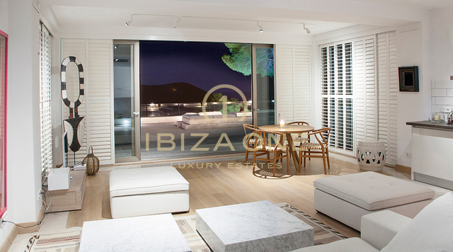 Moderne Luxusvilla mit Gästehaus zu verkaufen und zu vermieten, Ibiza