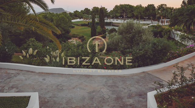 Propiedad de lujo en venta en Ibiza y mansión de lujo en alquiler, Ibiza