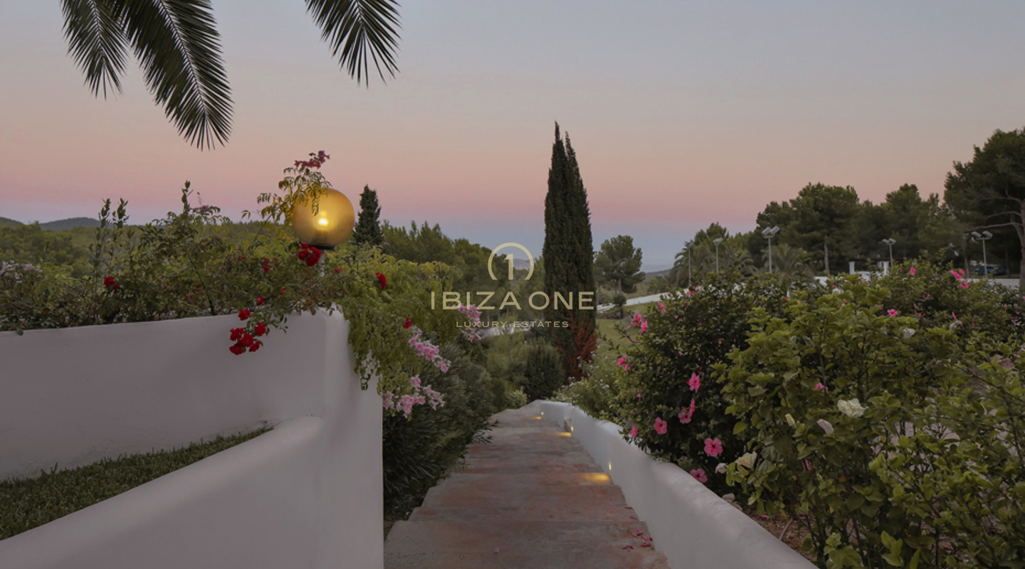 Luxuriöses Anwesen auf Ibiza zu verkaufen und Luxusvilla zu vermieten, Ibiza