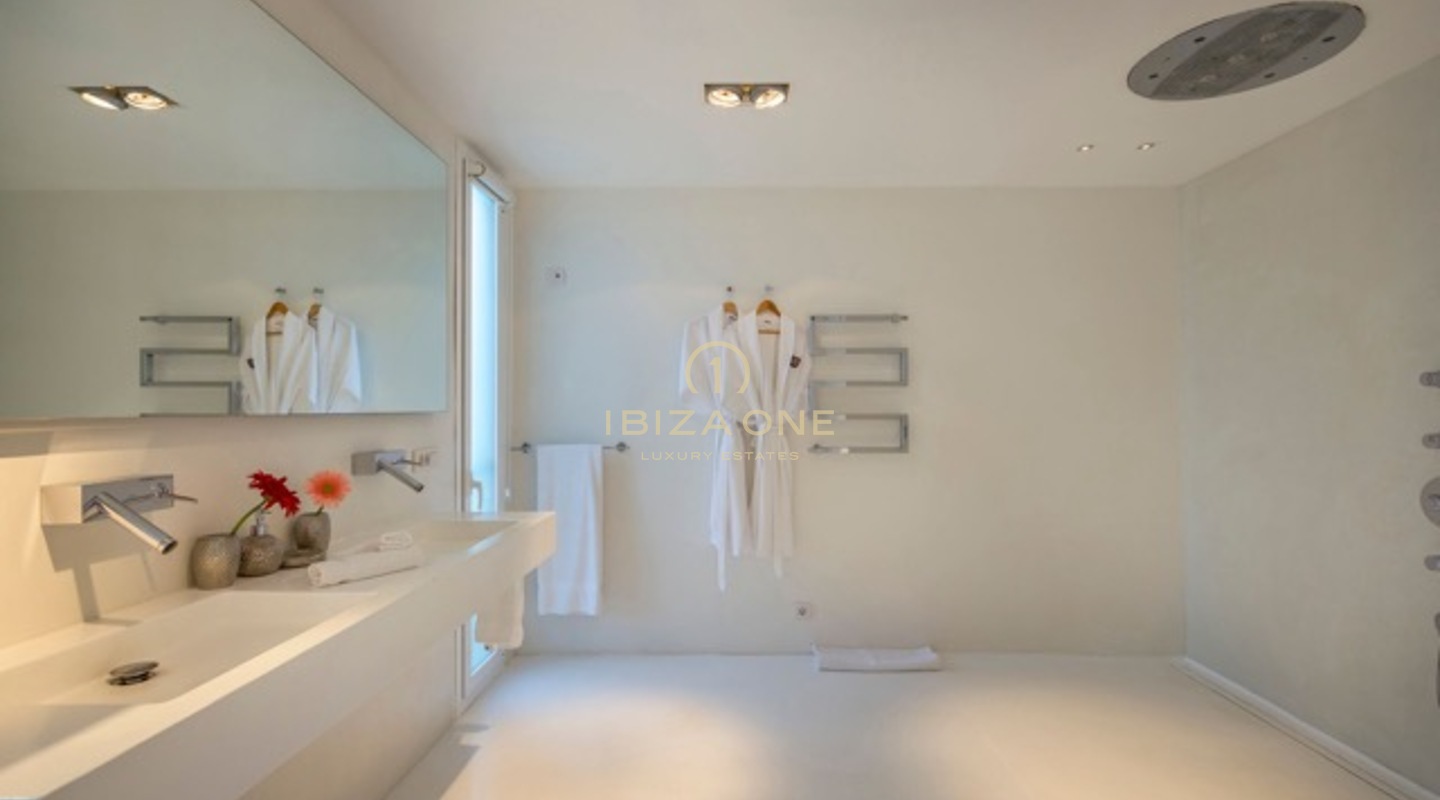 Propriété de luxe à vendre à Ibiza et manoir de luxe à louer, Ibiza
