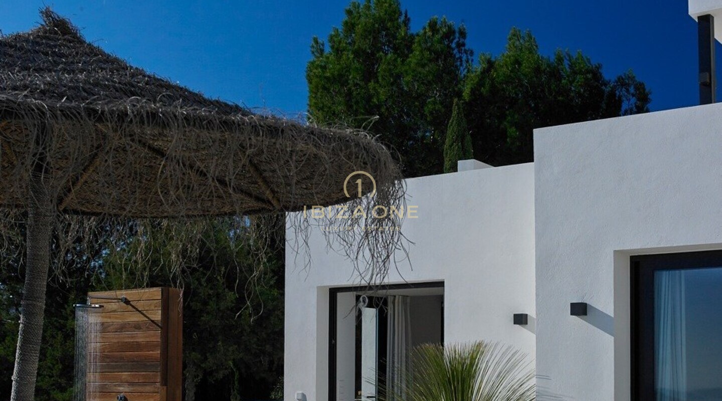 Lujosa villa moderna en Jaime Serra con preciosas vistas al mar en alquiler, Ibiza