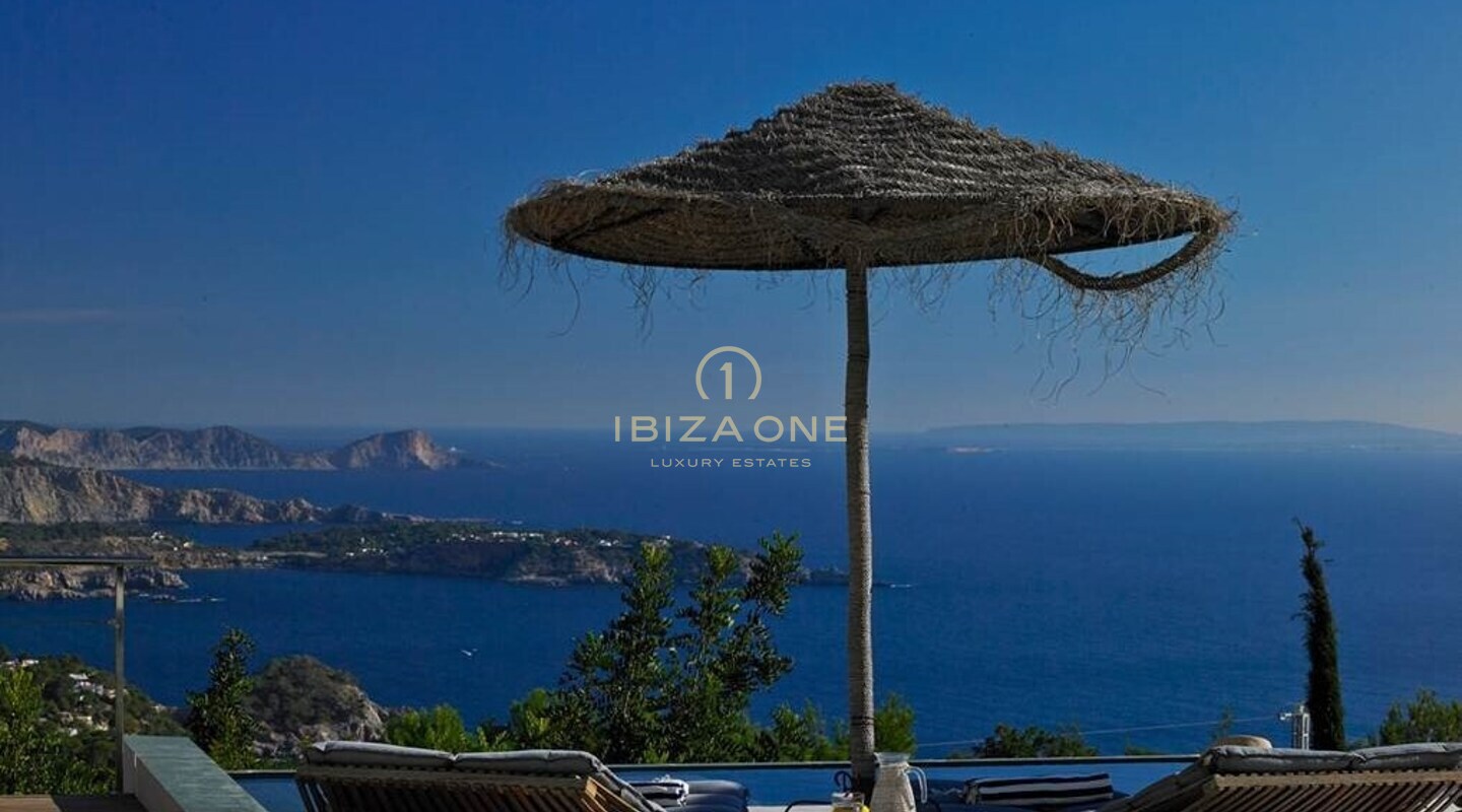 Lussuosa villa moderna Jaime Serra con splendida vista mare in affitto, Ibiza