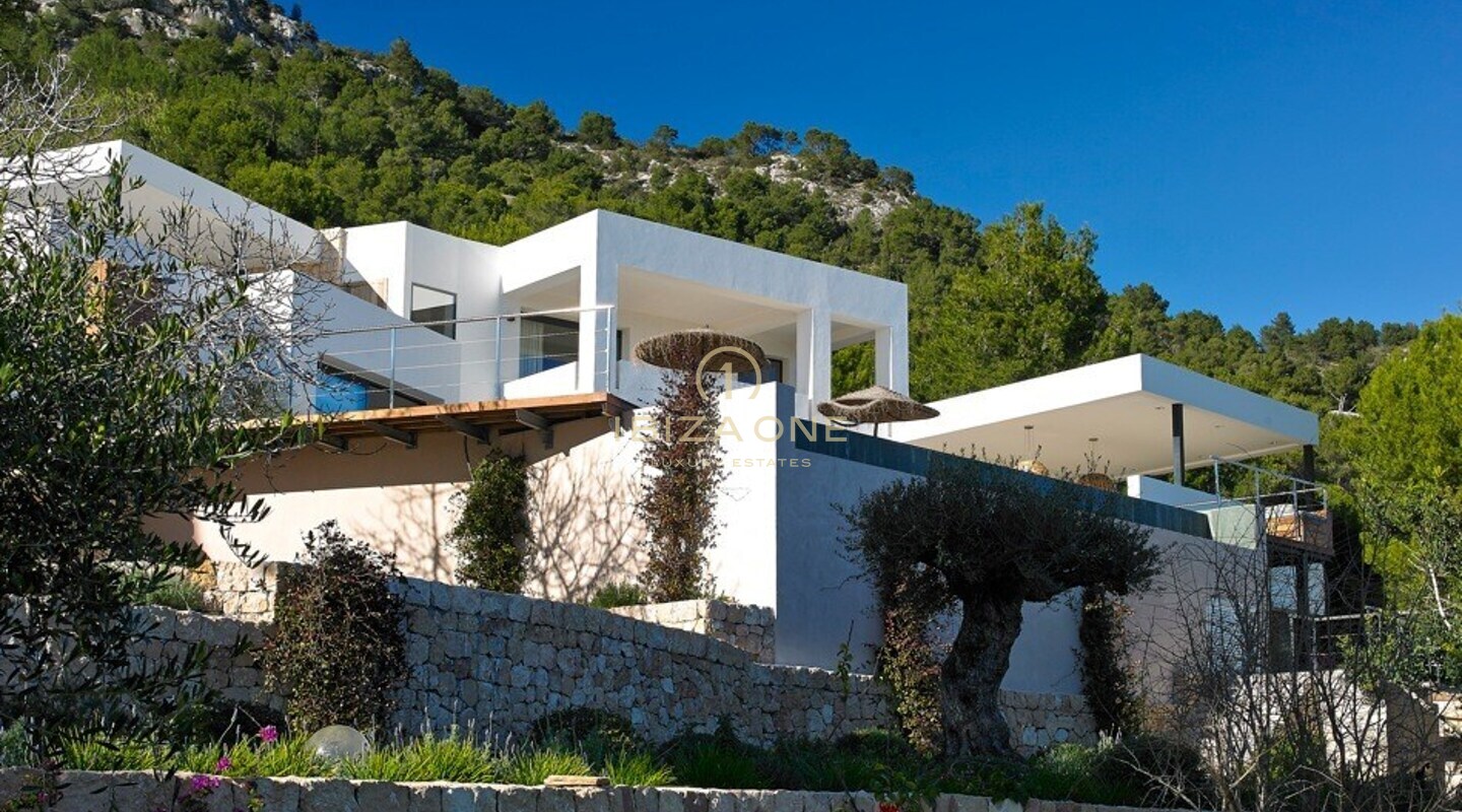 Luxe moderne Jaime Serra villa met prachtig zeezicht te huur, Ibiza
