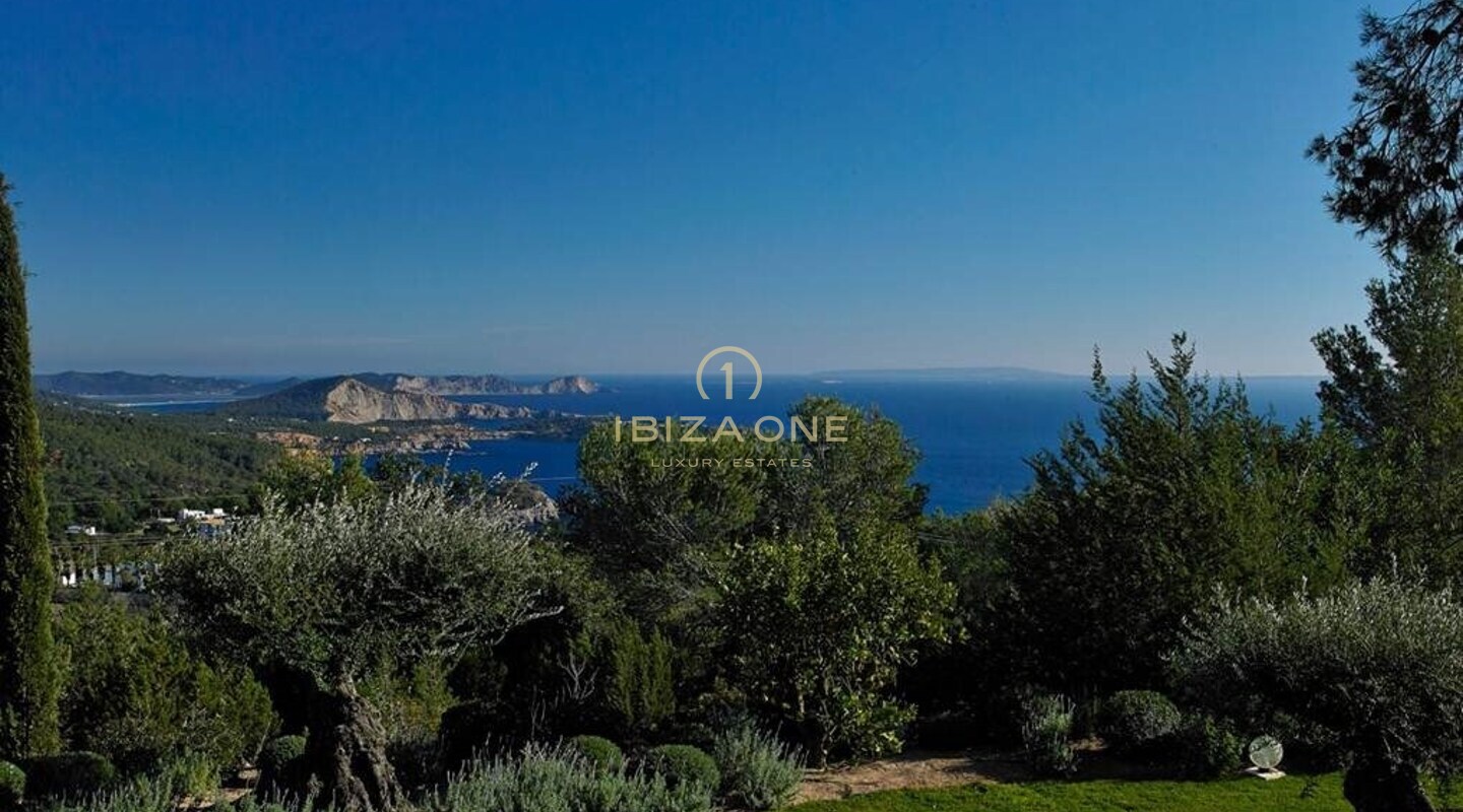 Lujosa villa moderna en Jaime Serra con preciosas vistas al mar en alquiler, Ibiza