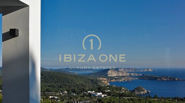 Luxueuse villa moderne Jaime Serra avec belle vue sur la mer à louer, Ibiza