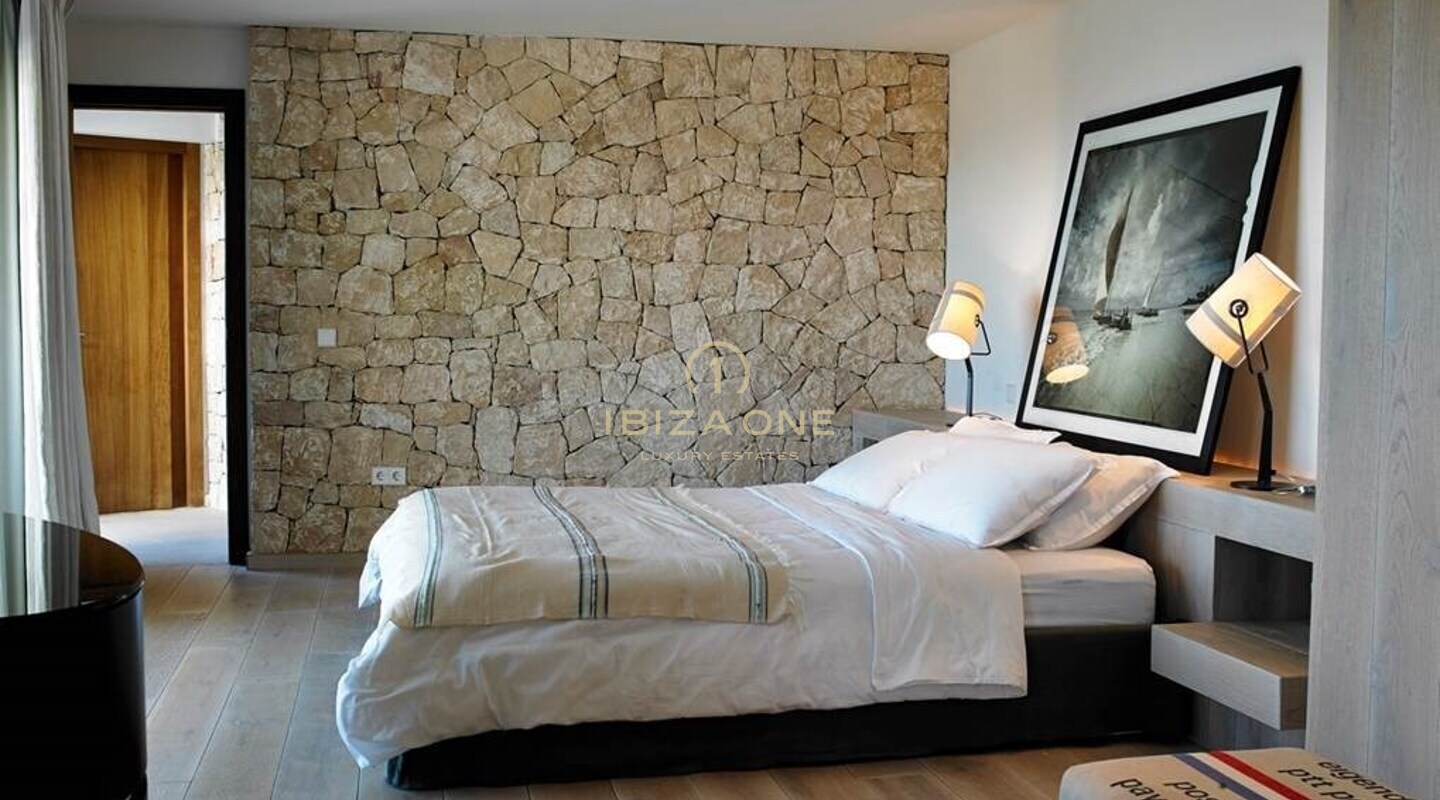 Lujosa villa moderna en Jaime Serra con preciosas vistas al mar en alquiler, Ibiza