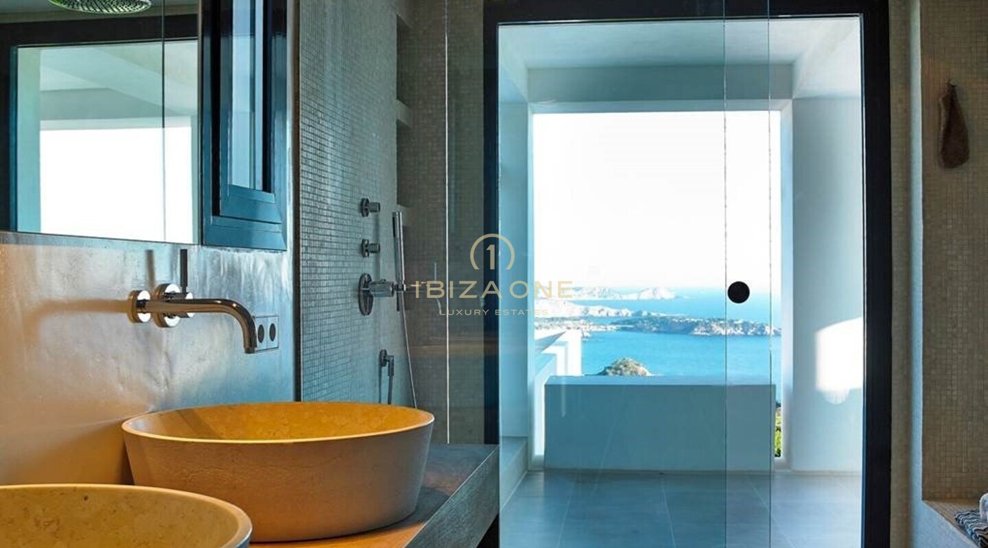 Lujosa villa moderna en Jaime Serra con preciosas vistas al mar en alquiler, Ibiza