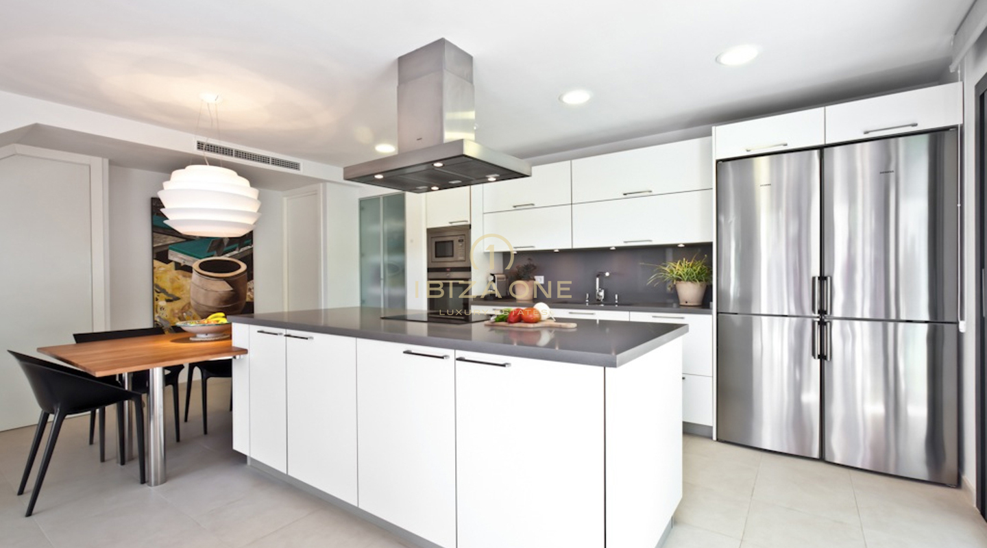 Luxury and beautiful renovated villa with view to salinas for sale, Ibiza - Luxury and beautiful renovated villa with view to salinas for rent, Ibiza
