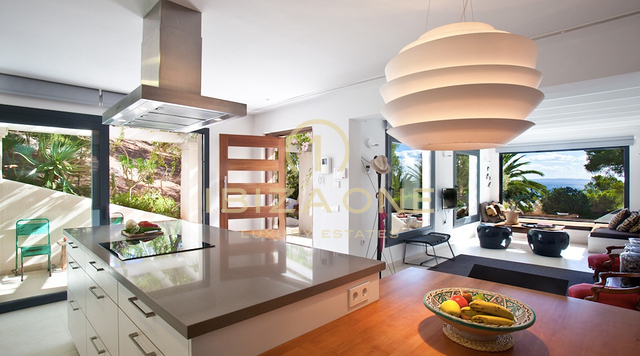 Luxe en prachtige gerenoveerde villa met uitzicht op zoutvlakten te koop, Ibiza - Luxe en prachtige gerenoveerde villa met uitzicht op zoutvlakten te huur, Ibiza