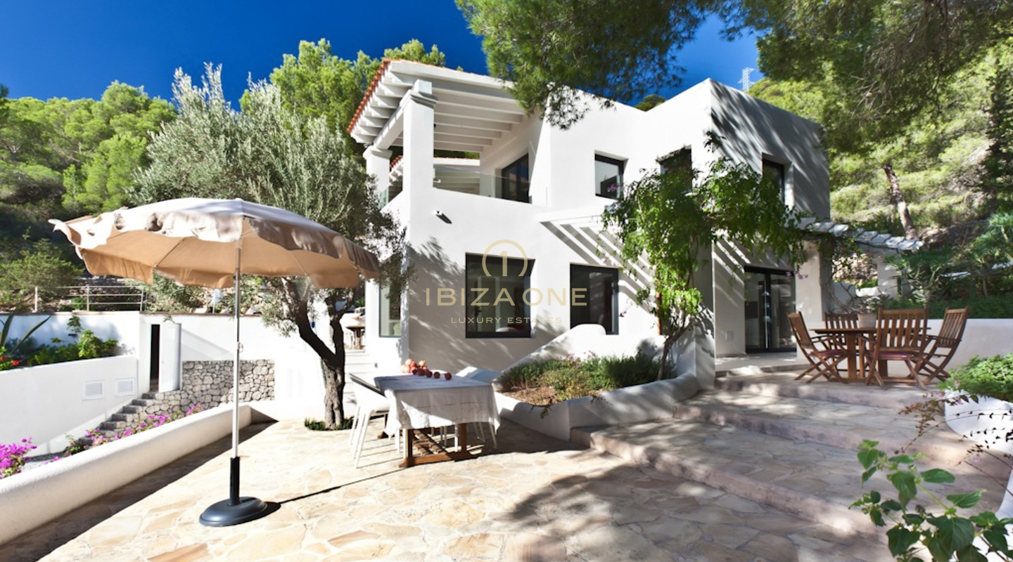 Luxe en prachtige gerenoveerde villa met uitzicht op zoutvlakten te koop, Ibiza - Luxe en prachtige gerenoveerde villa met uitzicht op zoutvlakten te huur, Ibiza