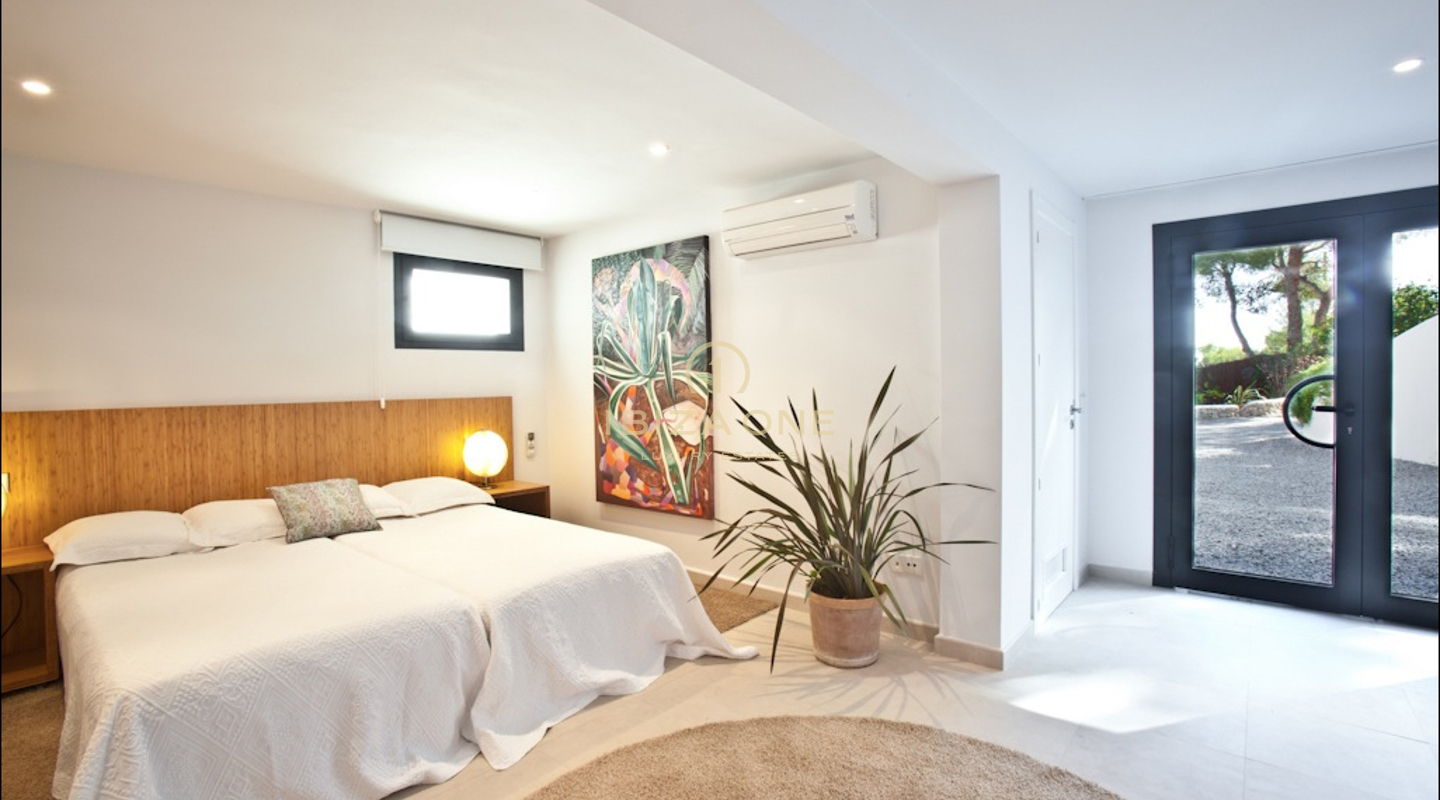 Luxe en prachtige gerenoveerde villa met uitzicht op zoutvlakten te koop, Ibiza - Luxe en prachtige gerenoveerde villa met uitzicht op zoutvlakten te huur, Ibiza