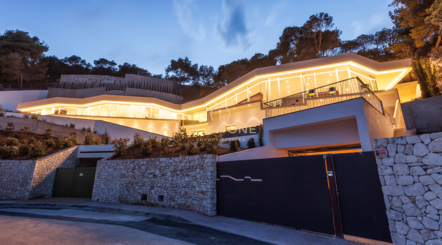 Villa di design di lusso unica in affitto, Ibiza
