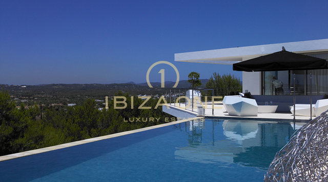 Can Rimbau: Villa de luxe moderne dans l'urbanisation de luxe Can Rimbau à vendre, Ibiza - Can Rimbau: Villa de luxe moderne dans l'urbanisation de luxe Can Rimbau à louer, Ibiza