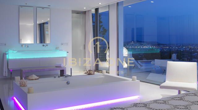 Can Rimbau: Moderne Luxusvilla in der Luxusurbanisation Can Rimbau zu verkaufen, Ibiza - Can Rimbau: Moderne Luxusvilla in der Luxusurbanisation Can Rimbau zu vermieten, Ibiza
