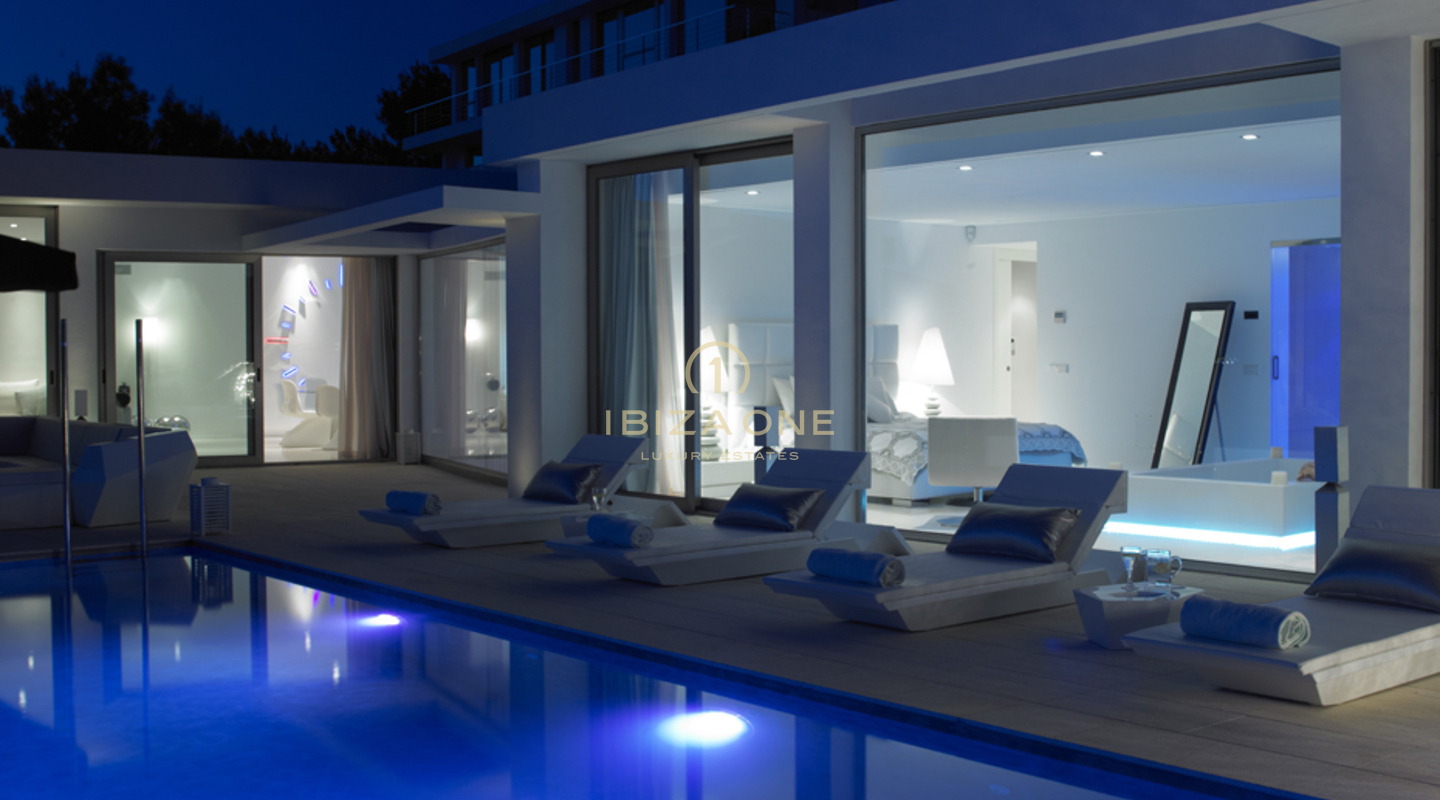 Can Rimbau: Modern luxury villa in the luxury urbanization Can Rimbau for sale, Ibiza - Can Rimbau: Modern luxury villa in the luxury urbanization Can Rimbau for rent, Ibiza