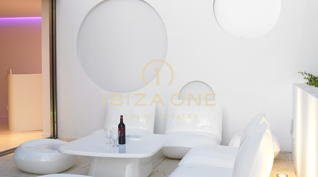 Can Rimbau: Villa de luxe moderne dans l'urbanisation de luxe Can Rimbau à vendre, Ibiza - Can Rimbau: Villa de luxe moderne dans l'urbanisation de luxe Can Rimbau à louer, Ibiza