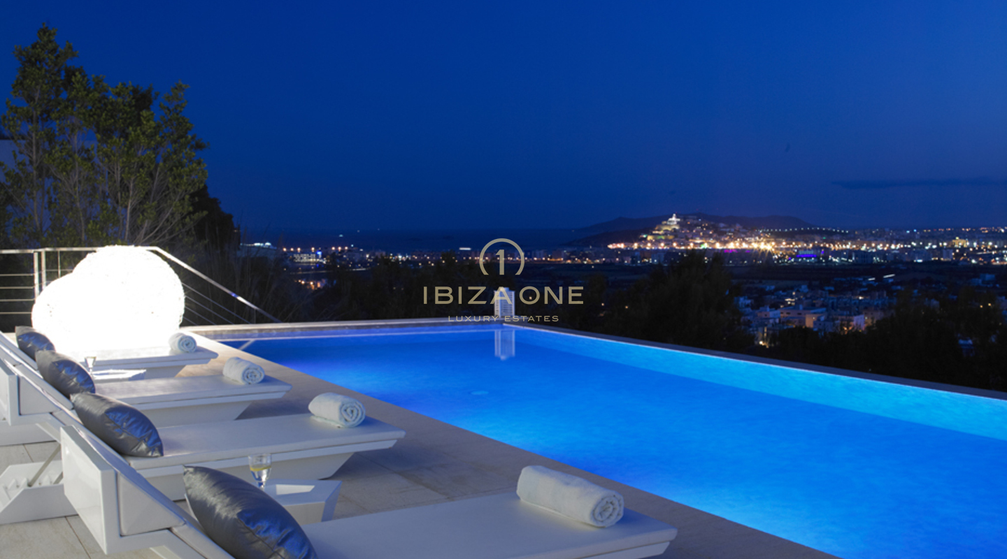 Can Rimbau: Moderne Luxusvilla in der Luxusurbanisation Can Rimbau zu verkaufen, Ibiza - Can Rimbau: Moderne Luxusvilla in der Luxusurbanisation Can Rimbau zu vermieten, Ibiza