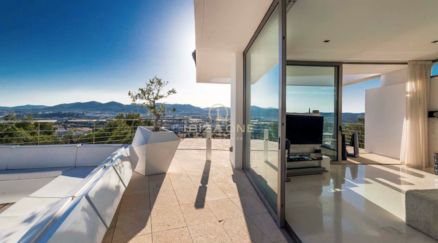 Can Rimbau: Villa de luxe moderne dans l'urbanisation de luxe Can Rimbau à vendre, Ibiza - Can Rimbau: Villa de luxe moderne dans l'urbanisation de luxe Can Rimbau à louer, Ibiza