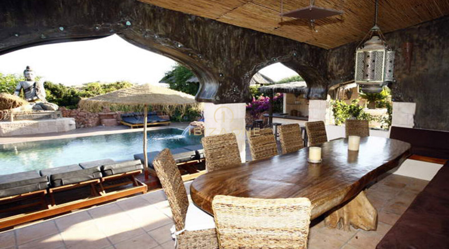 Spectacular 12 Bedroom luxury villa - 200 meters to the sea with sea access for sale and the luxury villa is also for rent, Ibiza