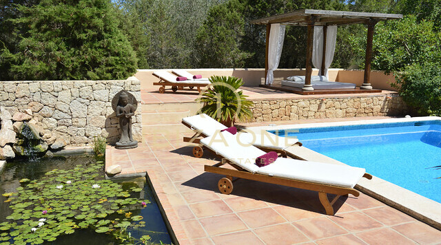 Charmante Luxusvilla zwischen Ibiza-Stadt und Santa Eulalia zu verkaufen, Ibiza - Charmante Luxusvilla zwischen Ibiza-Stadt und Santa Eulalia zu vermieten, Ibiza
