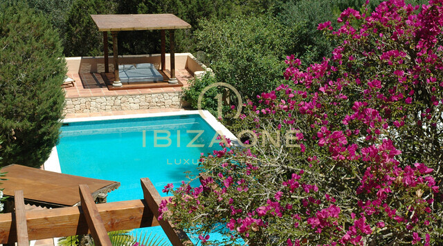 Charmante villa de luxe entre Ibiza et Santa Eulalia à vendre, Ibiza - Charmante villa de luxe entre Ibiza et Santa Eulalia à louer, Ibiza