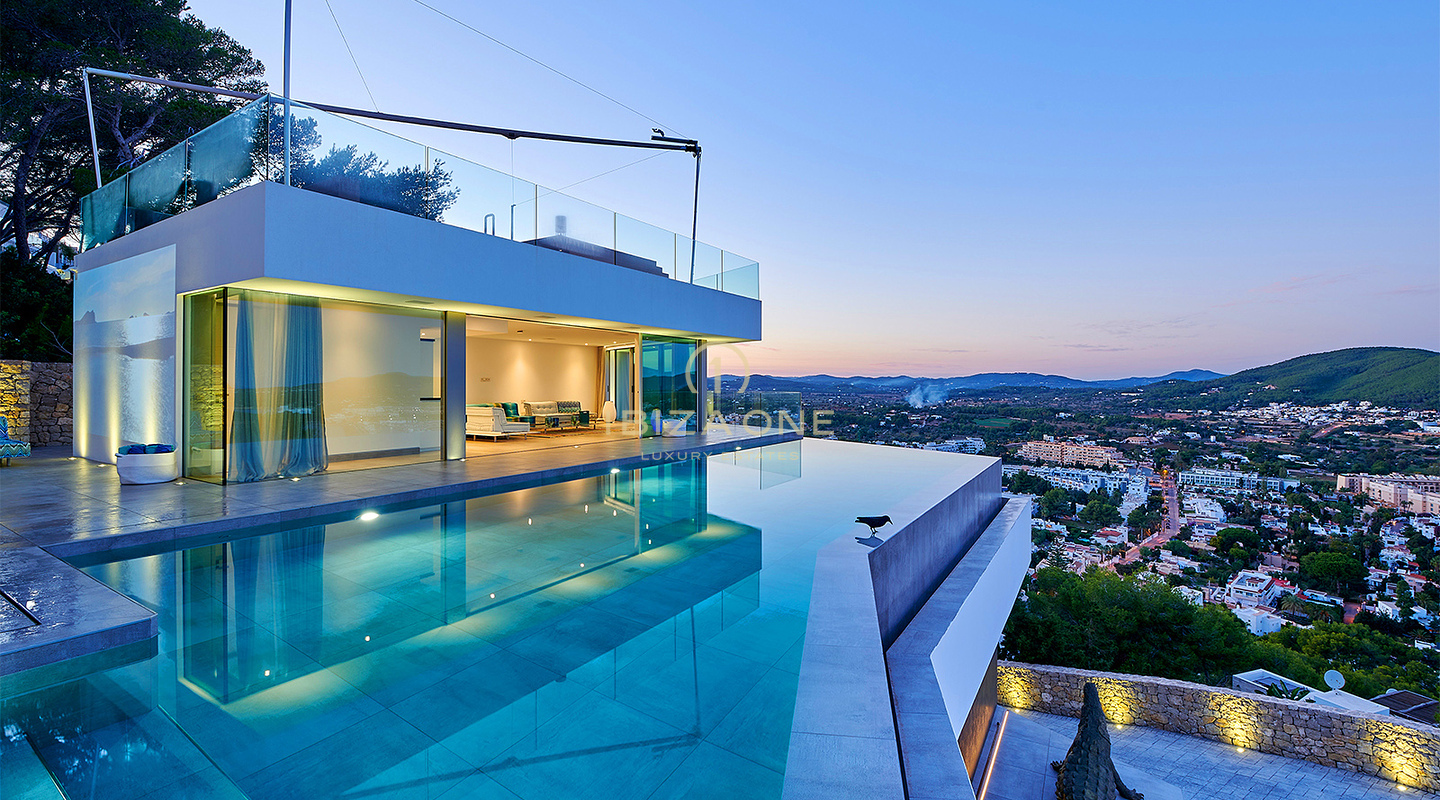 Dominio dello skyline di Ibiza: Villa ultra-lusso con vista panoramica a 270° su Tagomago, Santa Eulària des Riu e Marina in vendita, Ibiza