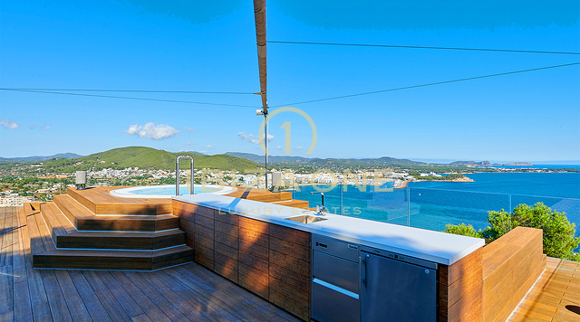 Dominio dello skyline di Ibiza: Villa ultra-lusso con vista panoramica a 270° su Tagomago, Santa Eulària des Riu e Marina in vendita, Ibiza