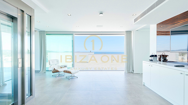 Dominio dello skyline di Ibiza: Villa ultra-lusso con vista panoramica a 270° su Tagomago, Santa Eulària des Riu e Marina in vendita, Ibiza