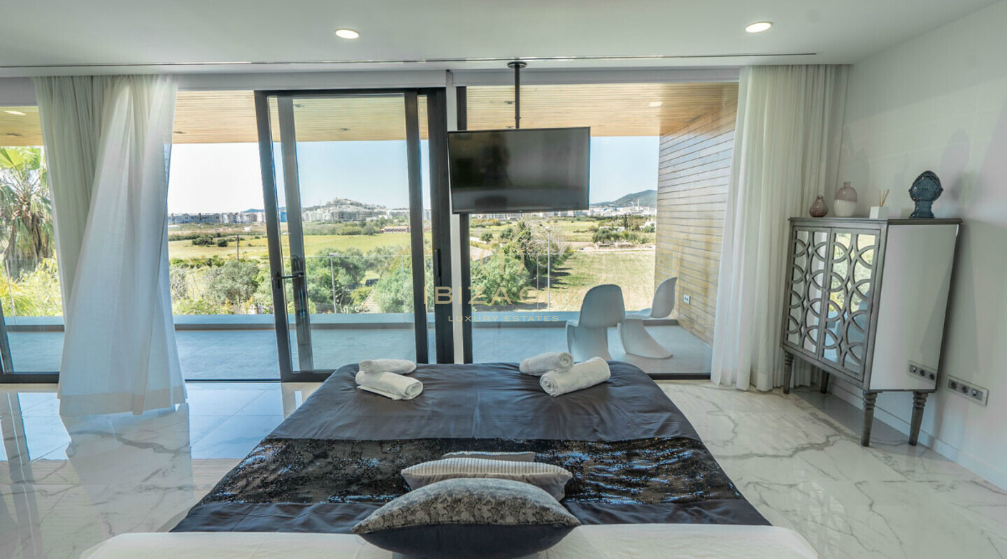 Exceptional and luxury new build villa overlooking Ibiza for sale, Ibiza - Exceptional and luxury new build villa overlooking Ibiza for rent, Ibiza