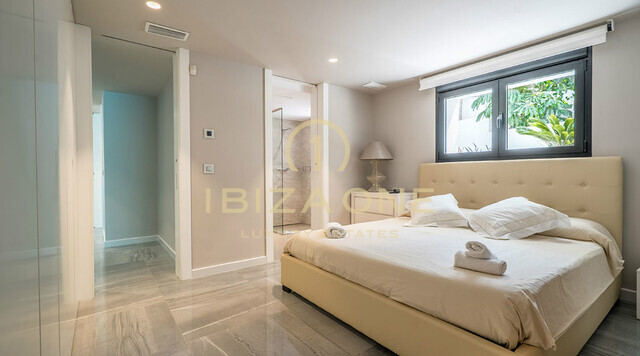 Villa neuve exceptionnelle et luxueuse avec vue sur Ibiza à vendre, Ibiza - Villa neuve exceptionnelle et luxueuse avec vue sur Ibiza à louer, Ibiza