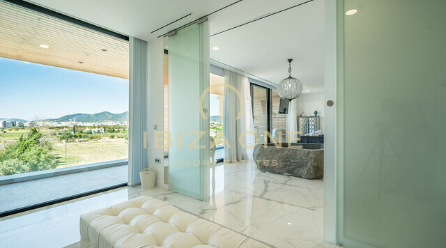Excepcional y lujosa villa de nueva construcción con vistas a Ibiza en venta, Ibiza - Excepcional y lujosa villa de nueva construcción con vistas a Ibiza en alquiler, Ibiza