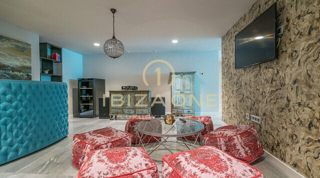 Villa neuve exceptionnelle et luxueuse avec vue sur Ibiza à vendre, Ibiza - Villa neuve exceptionnelle et luxueuse avec vue sur Ibiza à louer, Ibiza