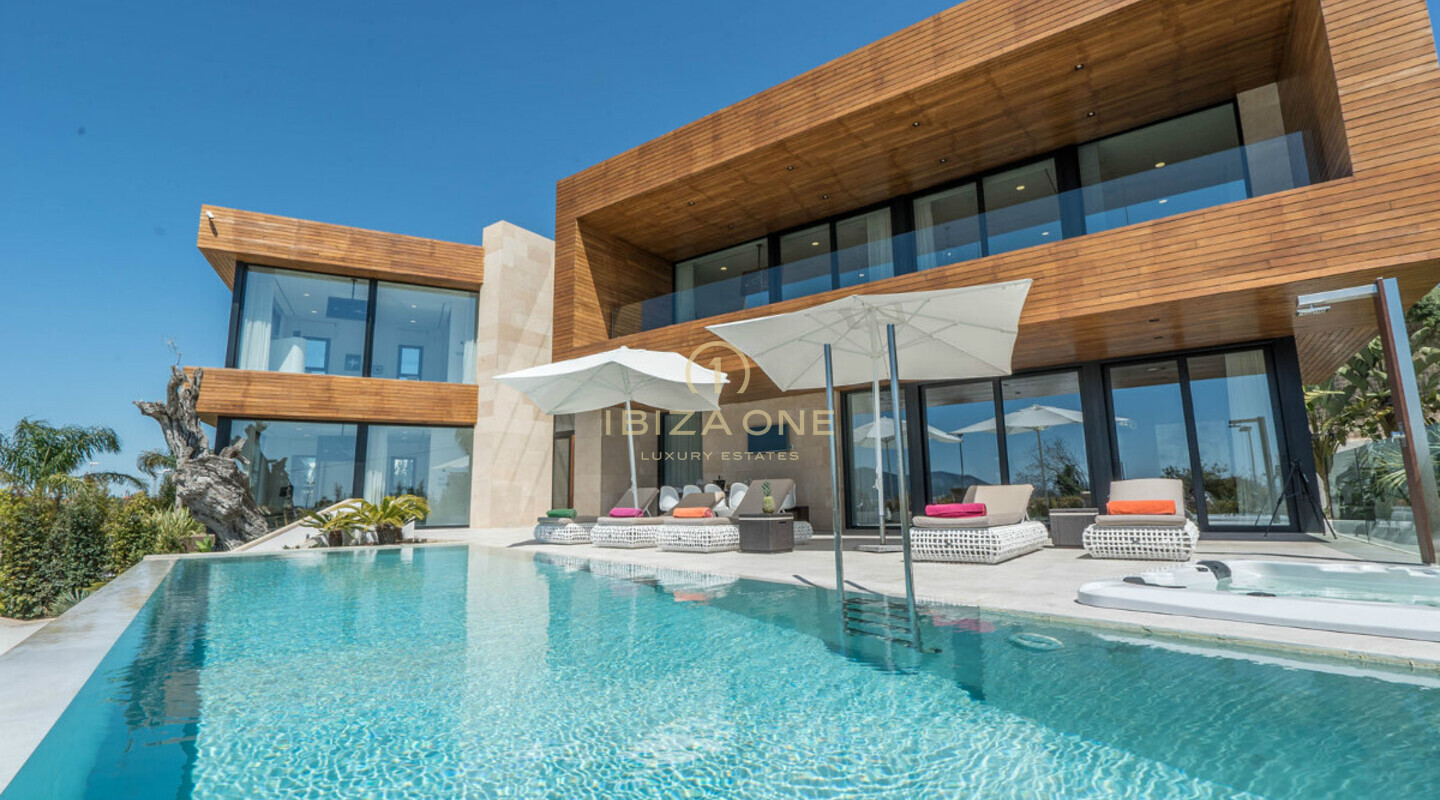 Uitzonderlijke en luxe nieuwbouw villa met uitzicht op Ibiza te koop, Ibiza - Uitzonderlijke en luxe nieuwbouw villa met uitzicht op Ibiza te huur, Ibiza