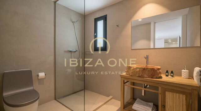 Außergewöhnliche und luxuriöse Neubauvilla mit Blick auf Ibiza zu verkaufen, Ibiza - Außergewöhnliche und luxuriöse Neubauvilla mit Blick auf Ibiza zu vermieten, Ibiza
