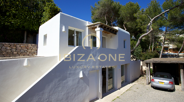 Exklusive Luxusimmobilie (Blakstad) mit Ausbaupotenzial und Blick auf die Altstadt zu verkaufen, Ibiza - Exklusive Luxusimmobilie (Blakstad) mit Ausbaupotenzial und Blick auf die Altstadt zu vermieten, Ibiza
