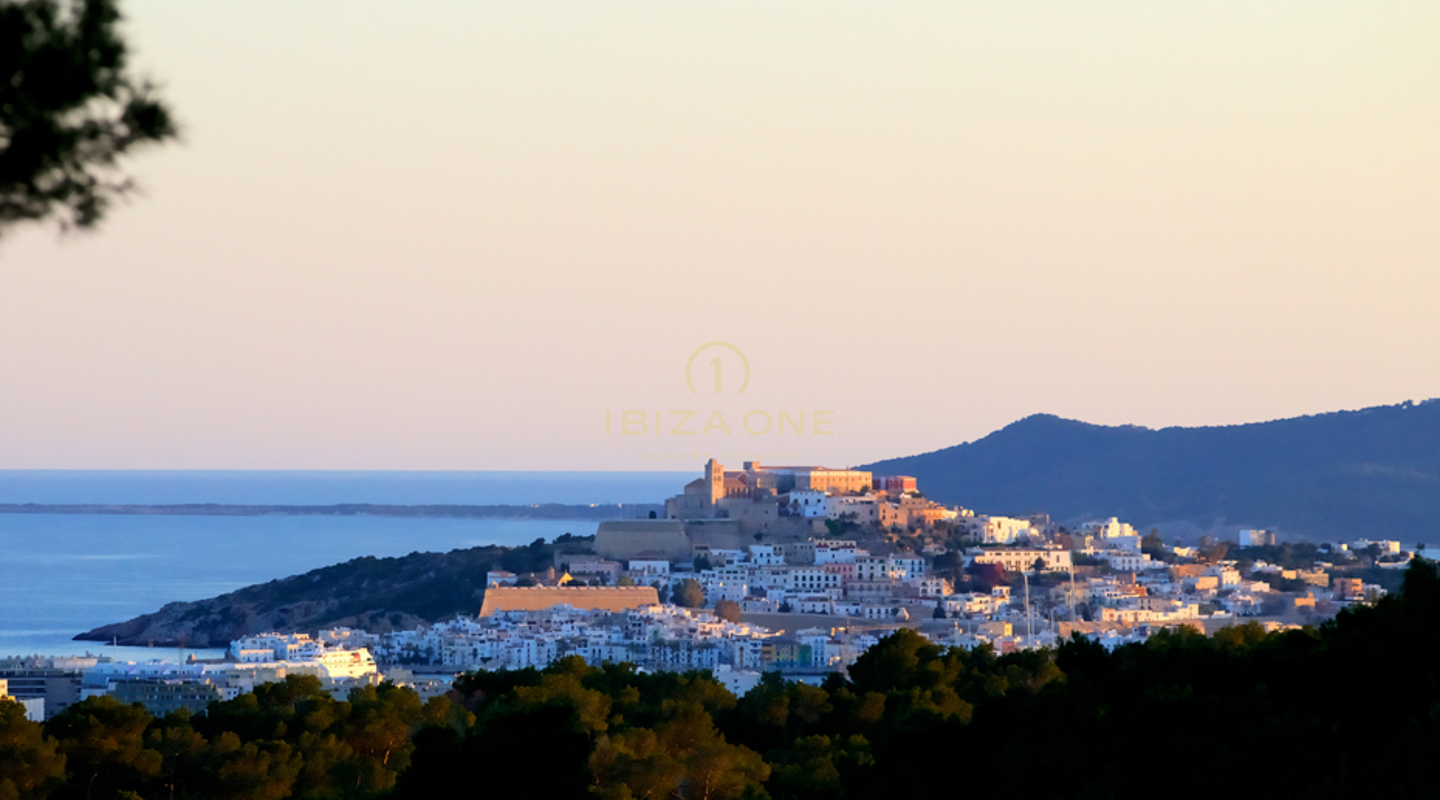 Propriété de luxe exclusive (Blakstad) avec potentiel d'expansion et surplombant la vieille ville à vendre, Ibiza - Propriété de luxe exclusive (Blakstad) avec potentiel d'expansion et surplombant la vieille ville à louer, Ibiza