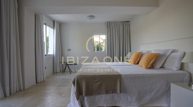 Esclusiva proprietà di lusso (Blakstad) con potenziale di espansione e vista sul centro storico in vendita, Ibiza - Esclusiva proprietà di lusso (Blakstad) con potenziale di espansione e vista sul centro storico in affitto, Ibiza