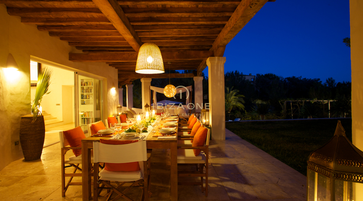 Propriété de luxe exclusive (Blakstad) avec potentiel d'expansion et surplombant la vieille ville à vendre, Ibiza - Propriété de luxe exclusive (Blakstad) avec potentiel d'expansion et surplombant la vieille ville à louer, Ibiza