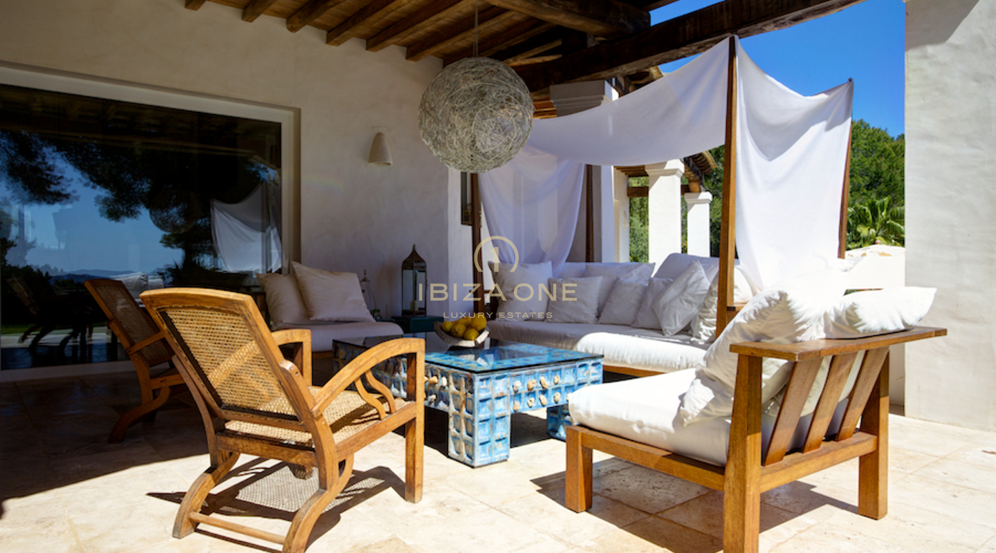 Exklusive Luxusimmobilie (Blakstad) mit Ausbaupotenzial und Blick auf die Altstadt zu verkaufen, Ibiza - Exklusive Luxusimmobilie (Blakstad) mit Ausbaupotenzial und Blick auf die Altstadt zu vermieten, Ibiza