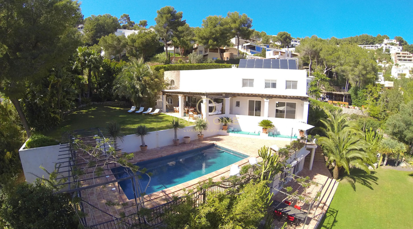 Exclusiva propiedad de lujo (Blakstad) con potencial de expansión y vistas al casco antiguo en venta, Ibiza - Exclusiva propiedad de lujo (Blakstad) con potencial de expansión y vistas al casco antiguo en alquiler, Ibiza