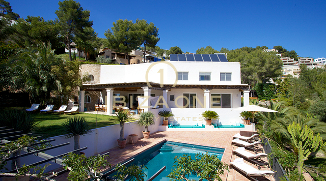 Exclusief luxe onroerend goed (Blakstad) met uitbreidingsmogelijkheden en uitzicht op de oude stad te koop, Ibiza - Exclusief luxe onroerend goed (Blakstad) met uitbreidingsmogelijkheden en uitzicht op de oude stad te huur, Ibiza