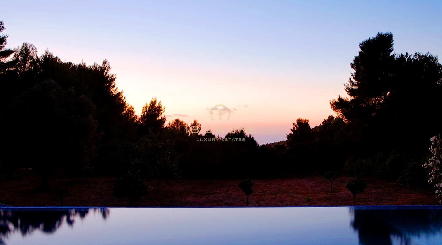 Villa de luxe, moderne et design, design, au nord d'Ibiza à vendre, Ibiza - Villa de luxe, moderne et design, design, au nord d'Ibiza à louer, Ibiza