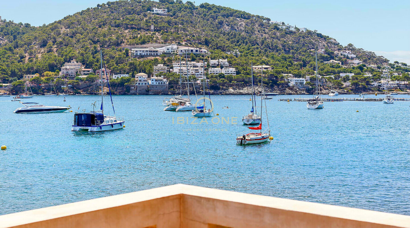 Luxuriöses Anwesen in erster Meereslinie am Mittelmeer mit privatem Meerzugang und Bootsanleger auf Mallorca zu verkaufen, Mallorca - Luxuriöses Anwesen in erster Meereslinie am Mittelmeer mit privatem Meerzugang und Bootsanleger auf Mallorca zu vermieten, Mallorca