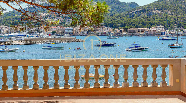 Luxury mediterranean sea frontline estate with private sea access and boat dock in Mallorca for sale, Mallorca - Luxury mediterranean sea frontline estate with private sea access and boat dock in Mallorca for rent, Mallorca