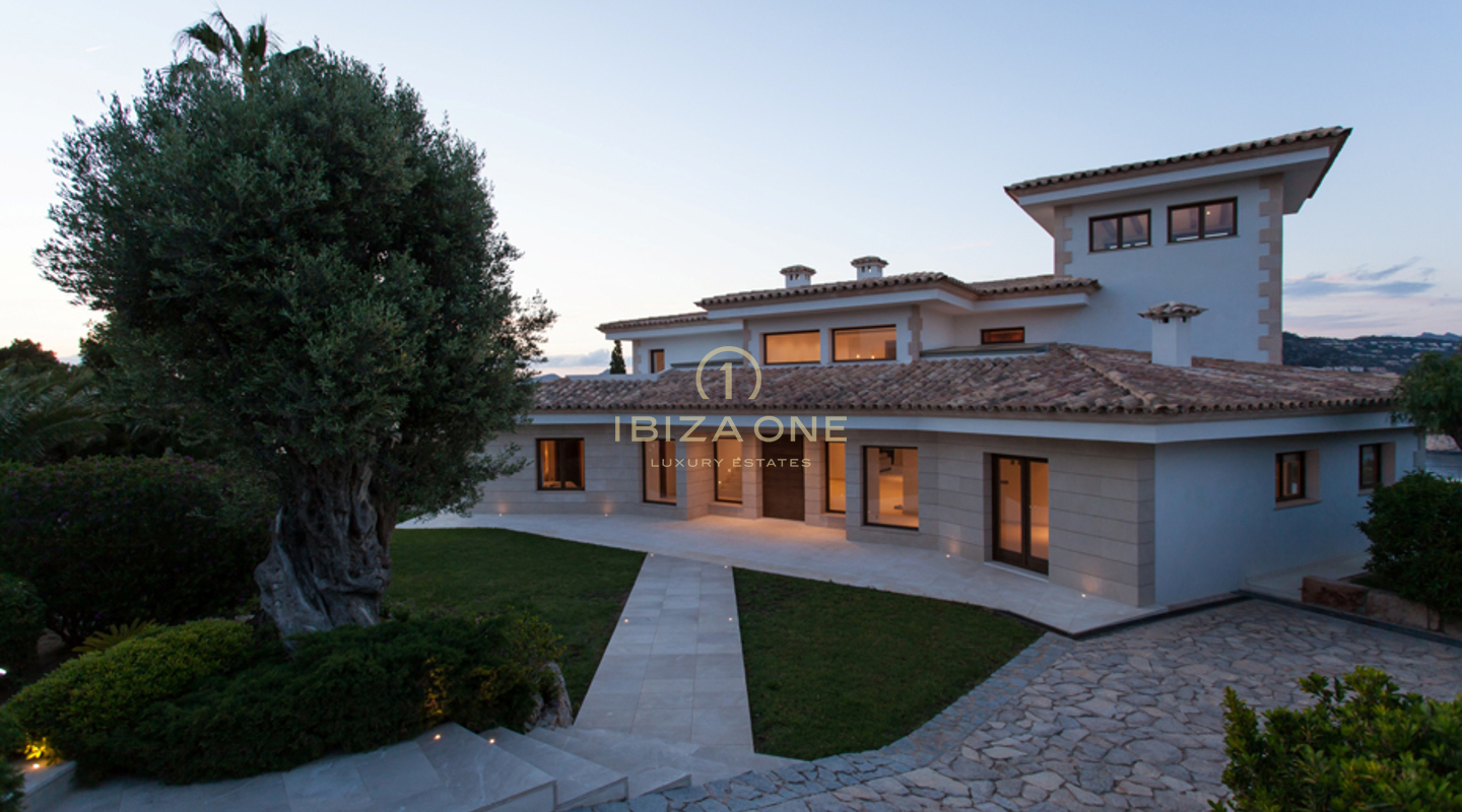 Luxury villa with separate guest house and stunning panoramic views in Puerto Andratx for sale, Ibiza - Luxury villa with separate guest house and stunning panoramic views in Puerto Andratx for rent, Ibiza