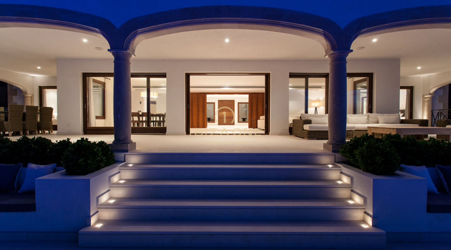 Luxury villa with separate guest house and stunning panoramic views in Puerto Andratx for sale, Ibiza - Luxury villa with separate guest house and stunning panoramic views in Puerto Andratx for rent, Ibiza