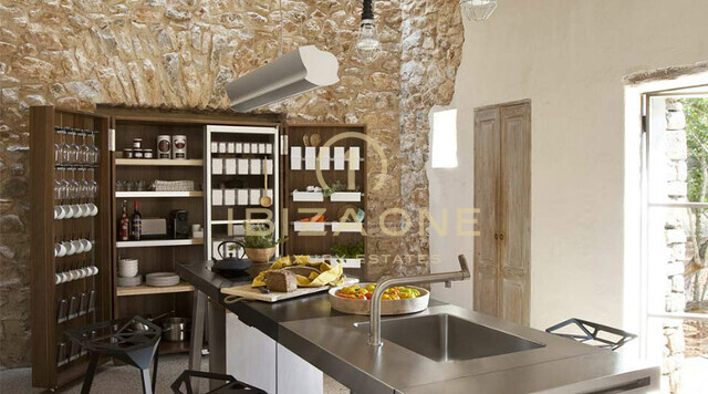 Prachtige gerenoveerde finca op Ibiza te koop, Ibiza - Prachtige gerenoveerde finca op Ibiza te huur, Ibiza