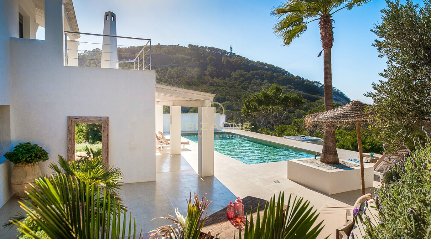 Modern luxury villa in Cala Vadella for sale, Ibiza - Modern luxury villa in Cala Vadella for rent, Ibiza